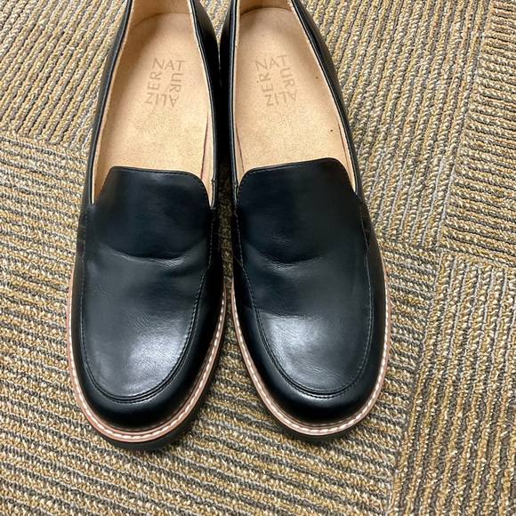 Naturalizer Chunky Penny Loafer platform heel Black Sz 9M - Picture 3 of 5